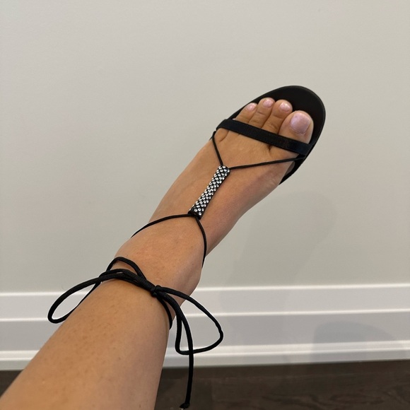 BCBGirls black Laceup heel size 6.5 - Picture 4 of 4